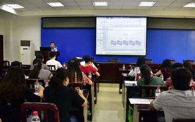 黔江公安组织开展2020年禁毒社工业务培训